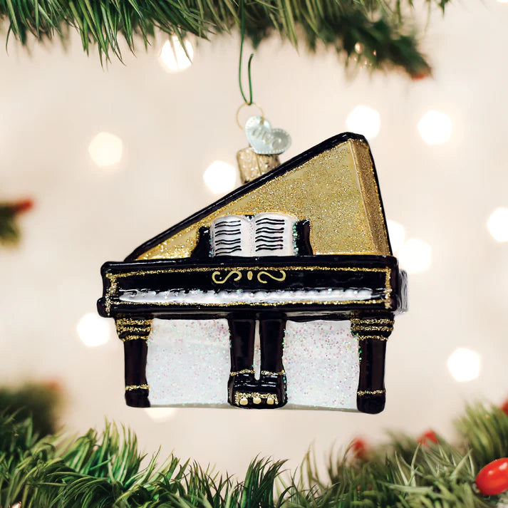 baby grand piano