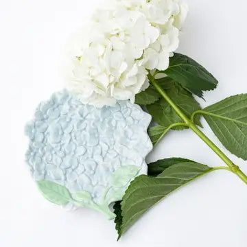 Small Light Blue Hydrangea stoneware plate with green leaves 