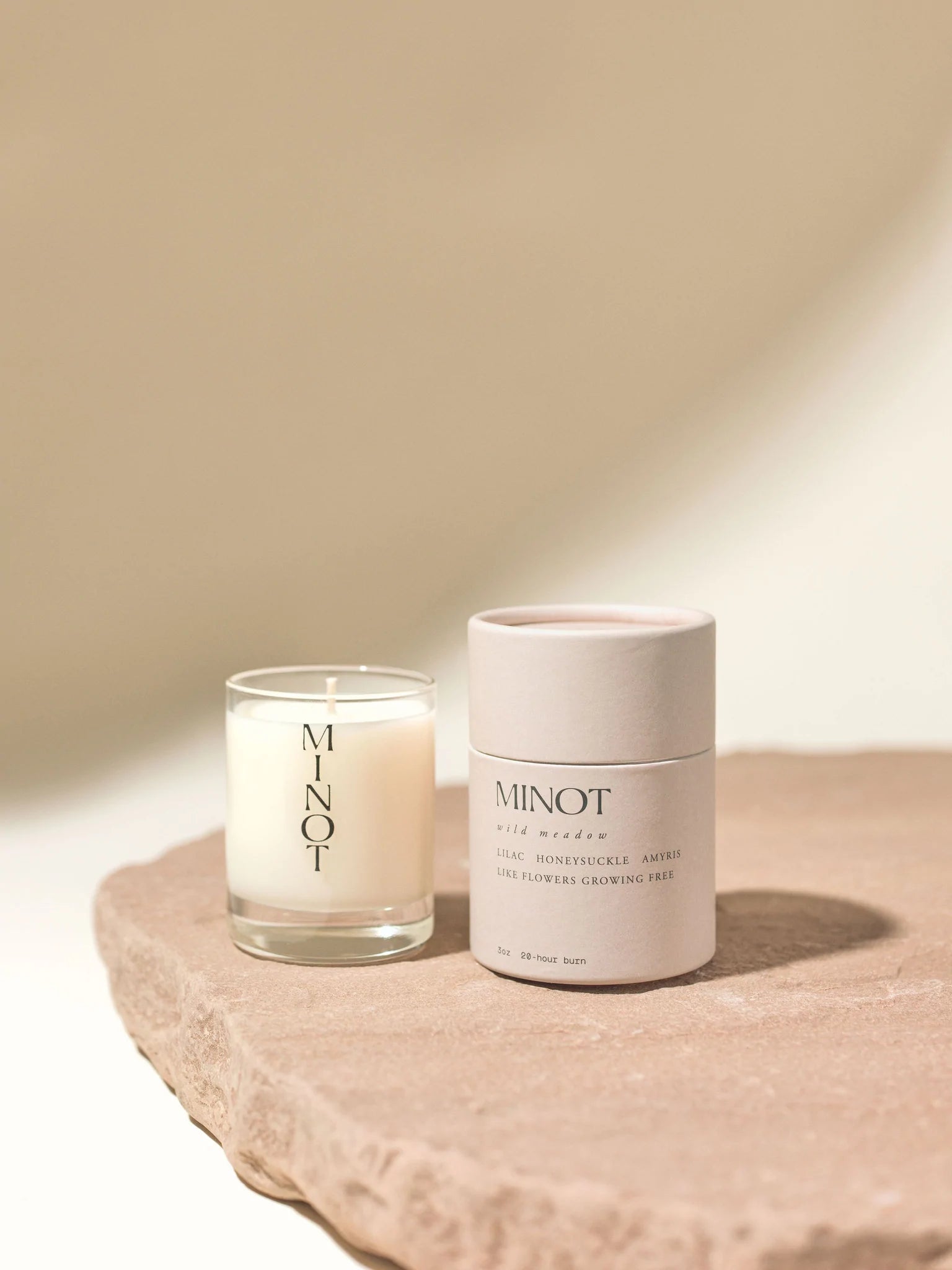 White mini Minot candle with white case